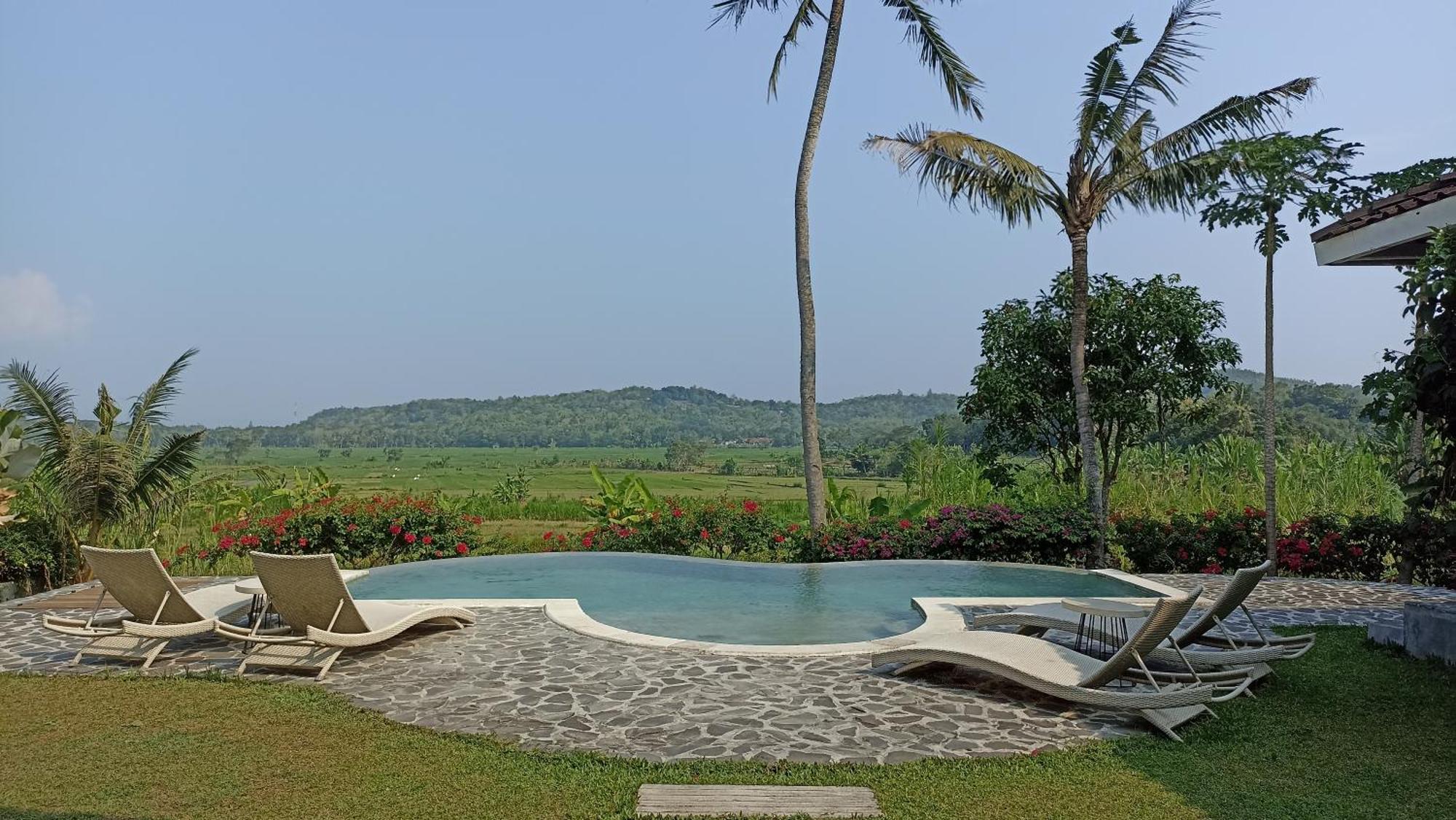 Sunmoonstarvillas Yogyakarta Jarakan Εξωτερικό φωτογραφία